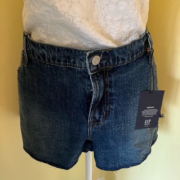 GAP 34 Denim Jean Indigo Cut Offs Dark Wash 3 inch Shorts NWT - Picture 2 of 11